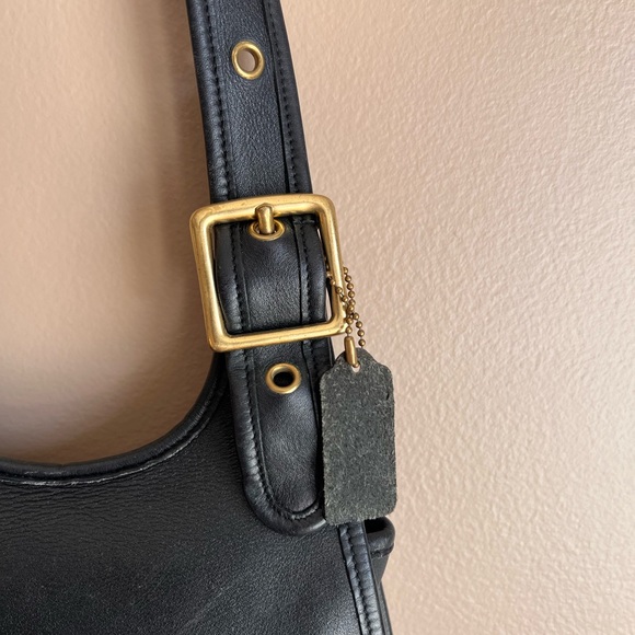 Vintage 1996 Coach Crescent Berkeley Saddlebag with Brass Hardware - Picture 8 of 16